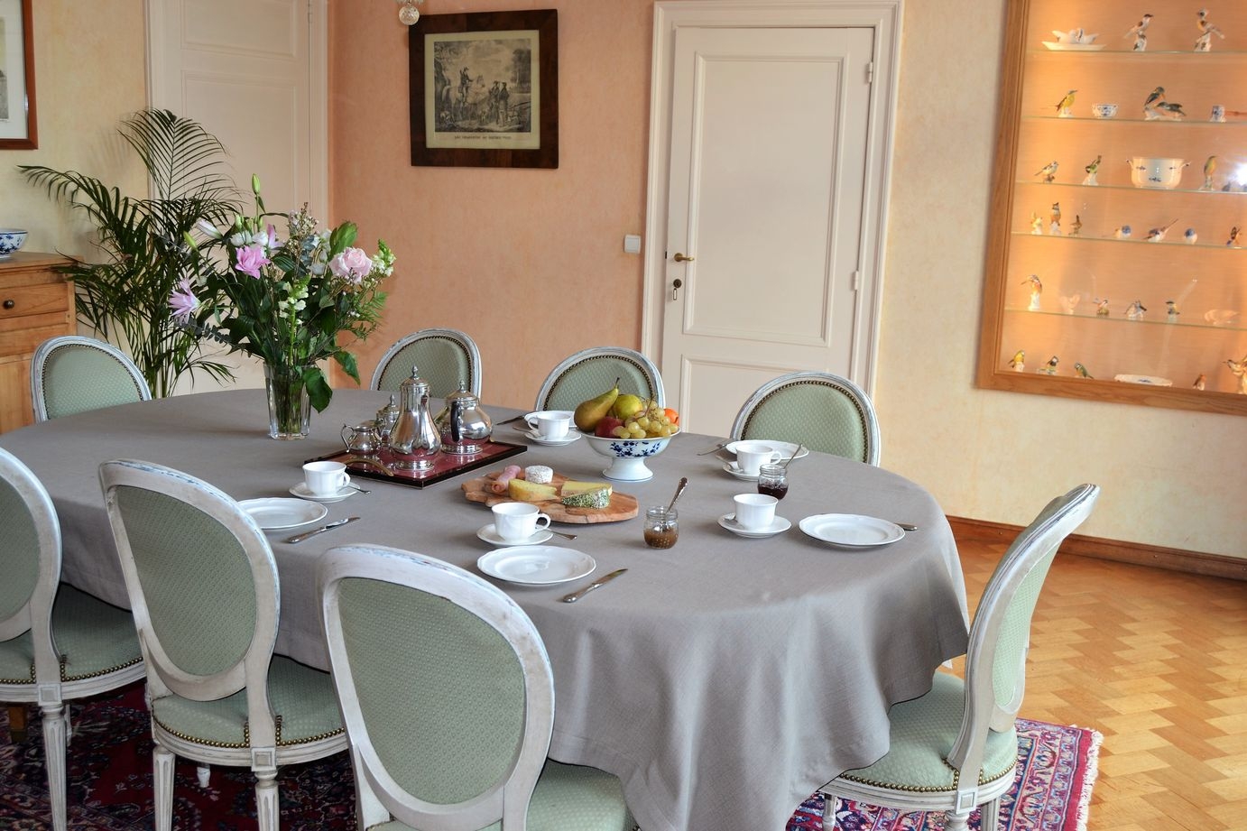 Ontbijttafel in het Château de la Saulinière